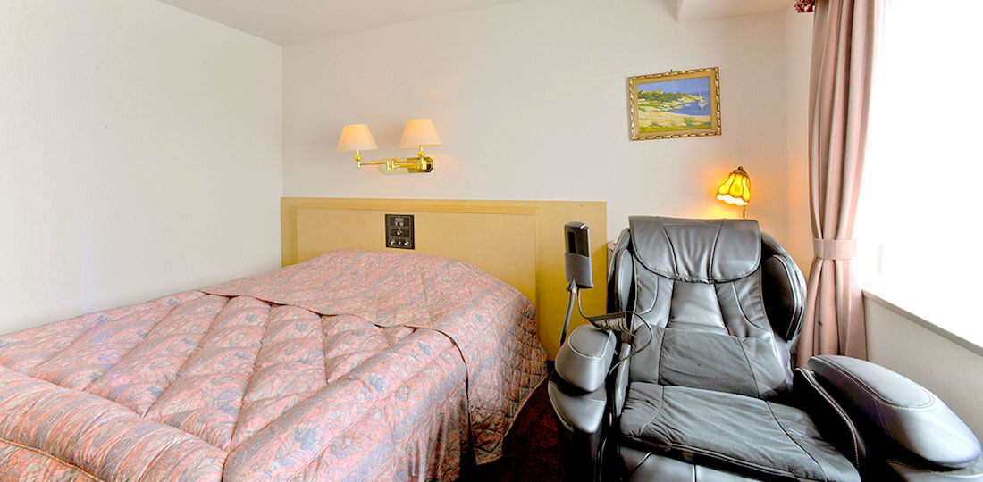 Corner Double Room